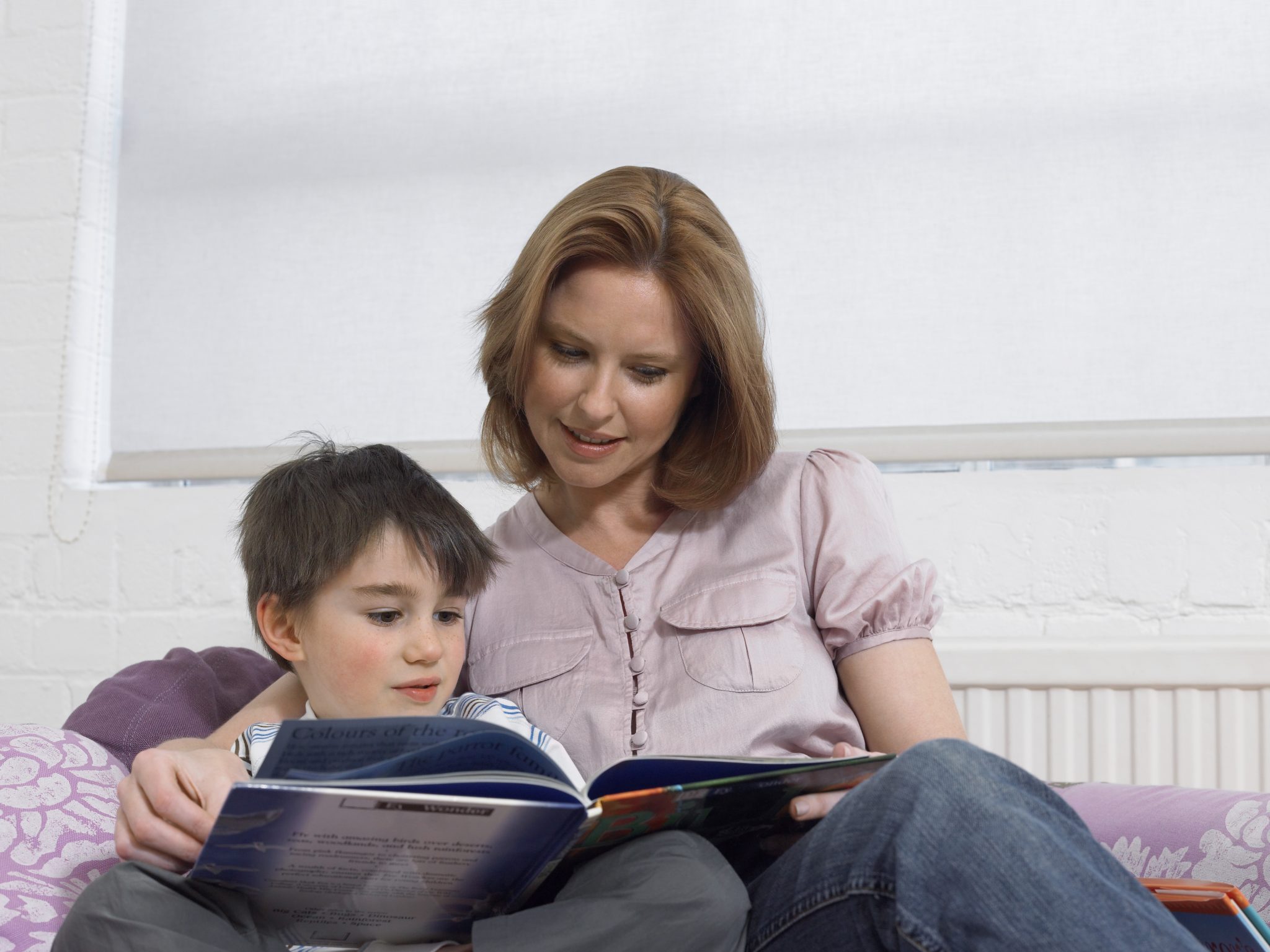 Сын читает про маму