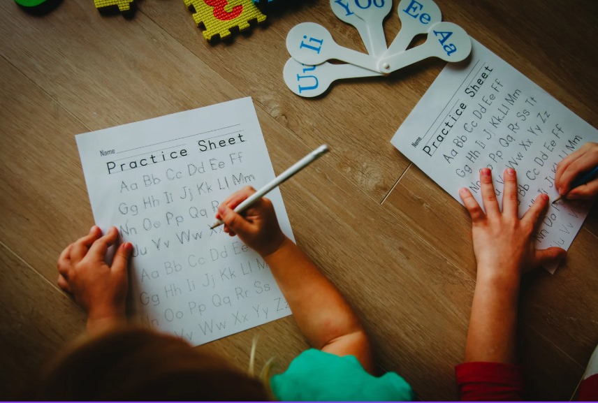 The 44 Sounds of English: A Guide to Spelling &#038; Pronunciation, Brooklyn Letters